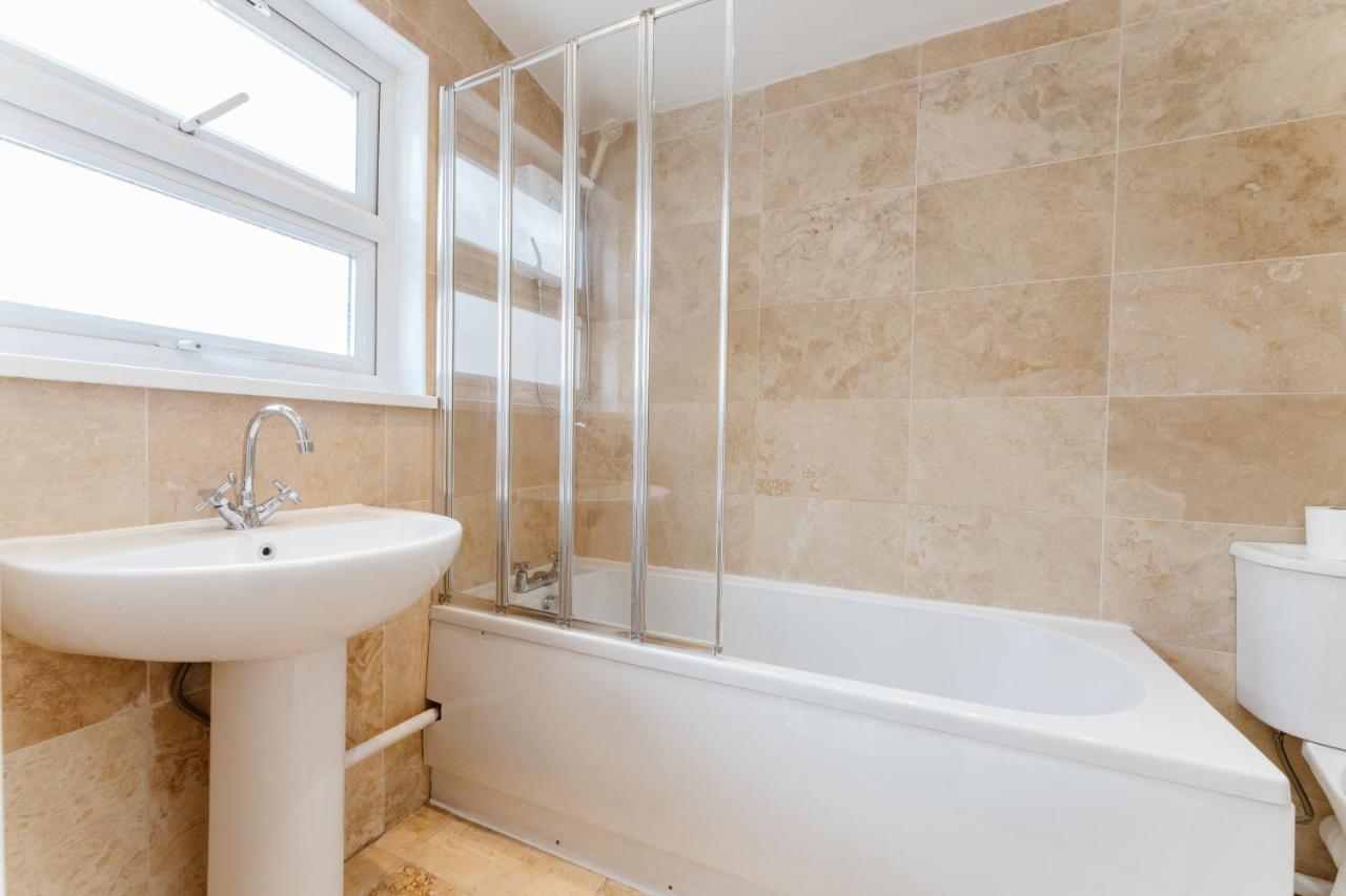 Mile End Double Rooms 27 Guest House ロンドン エクステリア 写真
